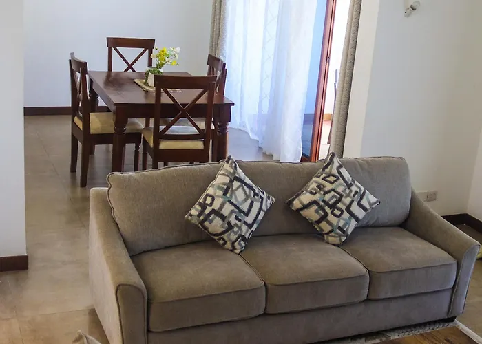 Sultan Palace - Zuri'S Beachfront Bliss, With Private Beach Access